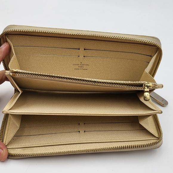 Louis Vuitton Damier Azur Zippy Long Wallet. Authentic.... - Picture 6 of 14